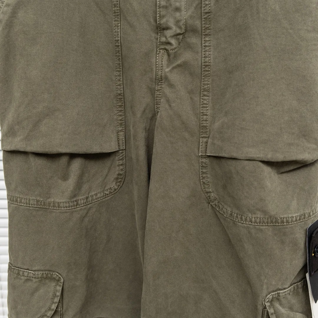 P340 top version (different currencies) Style: Stone Island STONE LSLAND washed and distressed multi-pocket functional trousers Color: Picture color Size: M-XXXL Fabric: Workwear Accessories: Full set of customized accessories No gender distinction, same style for men and women